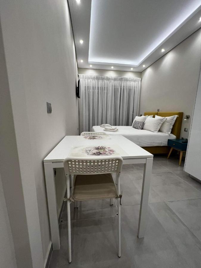 Atlantis Apartments Ártemida Kültér fotó