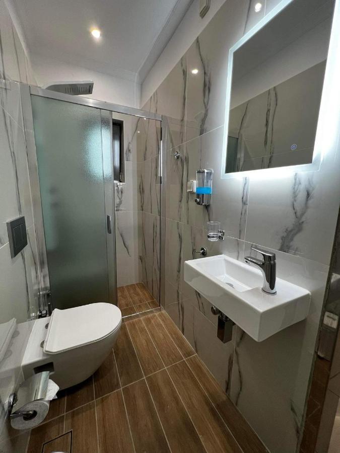 Atlantis Apartments Ártemida Kültér fotó
