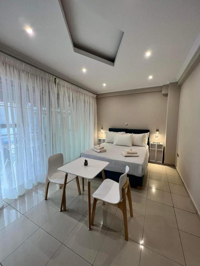 Atlantis Apartments Ártemida Kültér fotó
