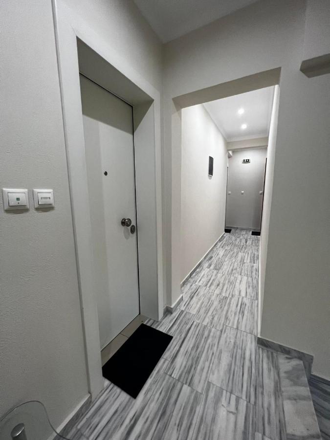 Atlantis Apartments Ártemida Kültér fotó